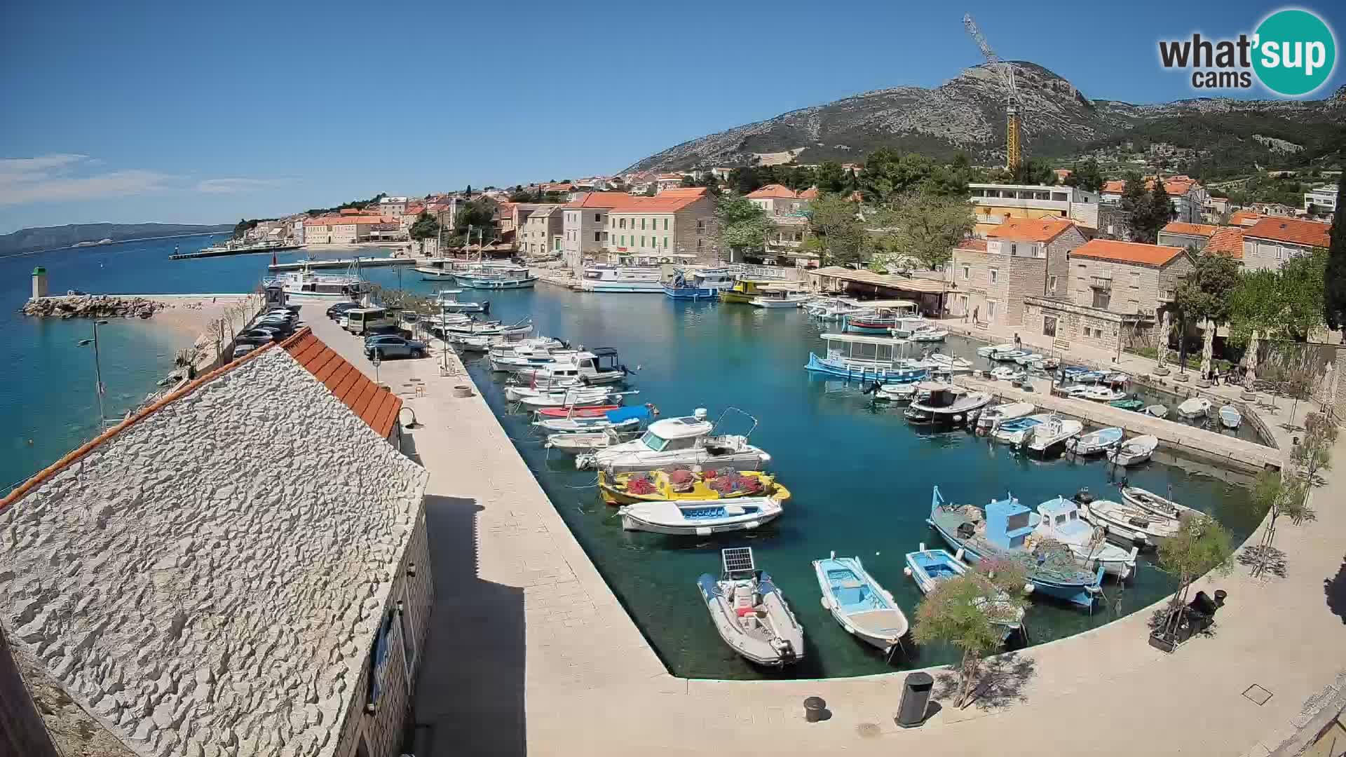 Webcam Bol Hafen – Liveblick auf Bol Riva & Marina