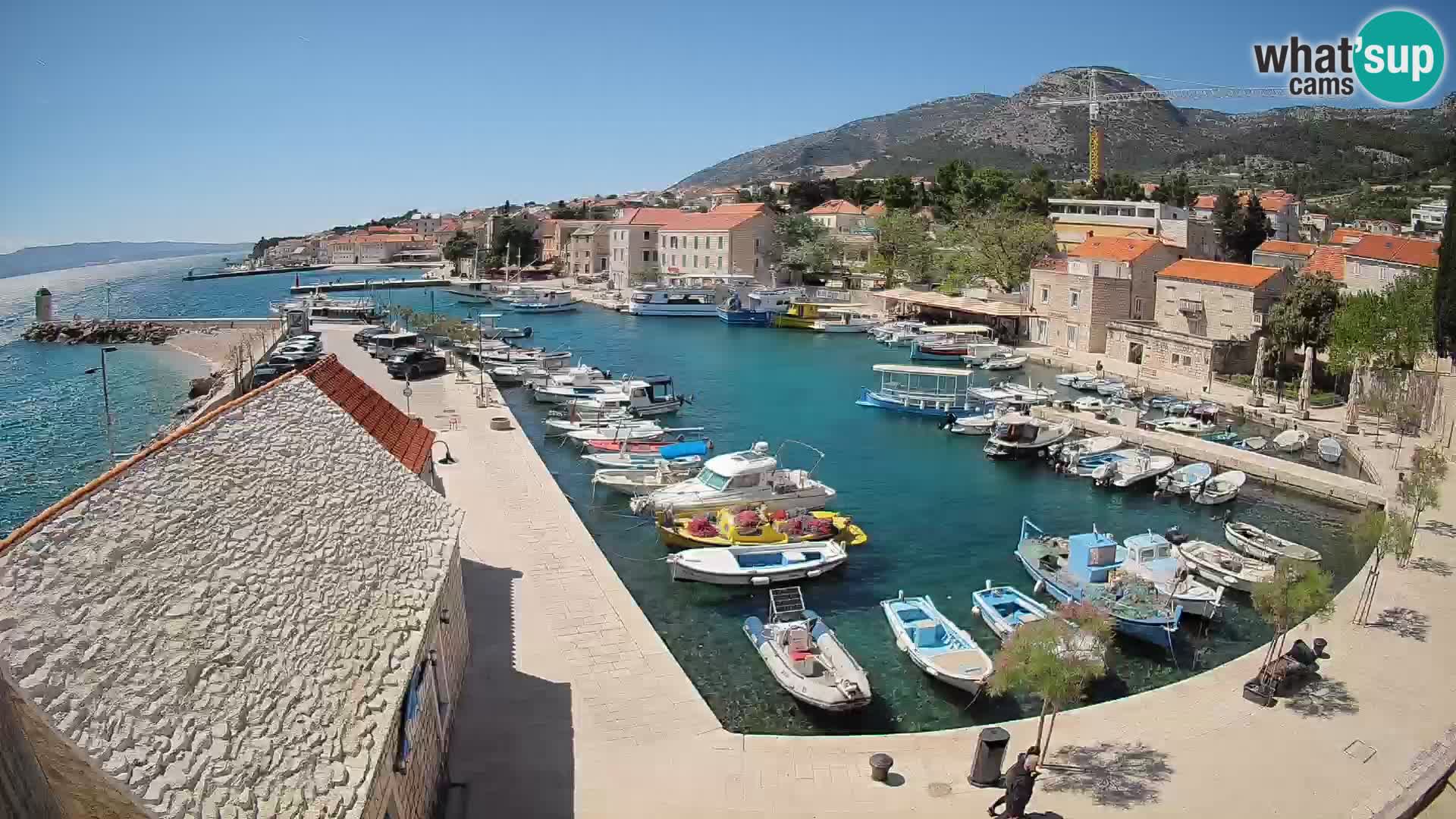 Webcam Bol Harbour – Live View of Bol Riva & Marina