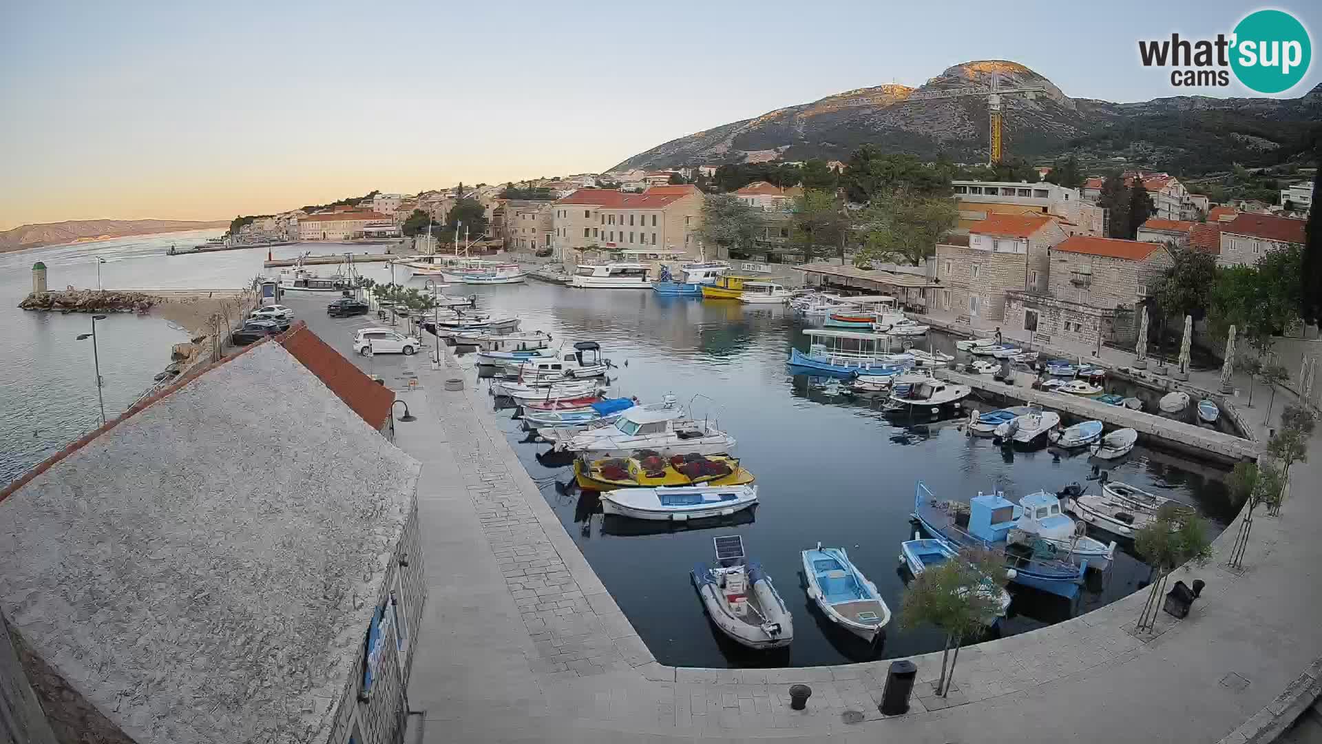Webcam Bol Harbour – Live View of Bol Riva & Marina