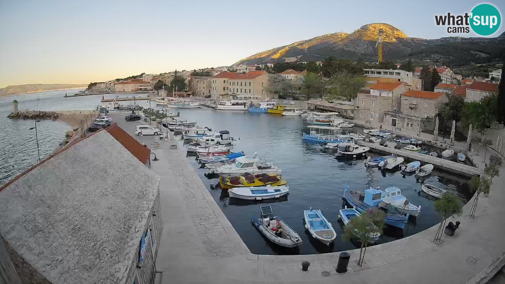 Webcam Bol Hafen – Liveblick auf Bol Riva & Marina