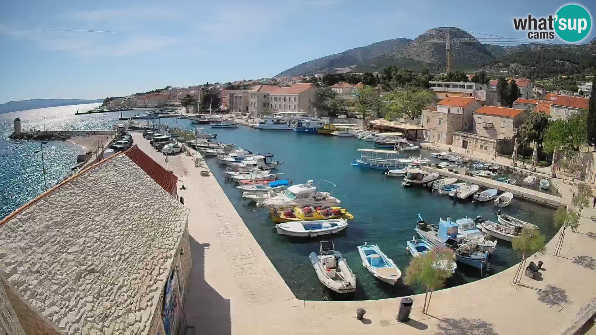 Webcam Bol Harbour – Live View of Bol Riva & Marina