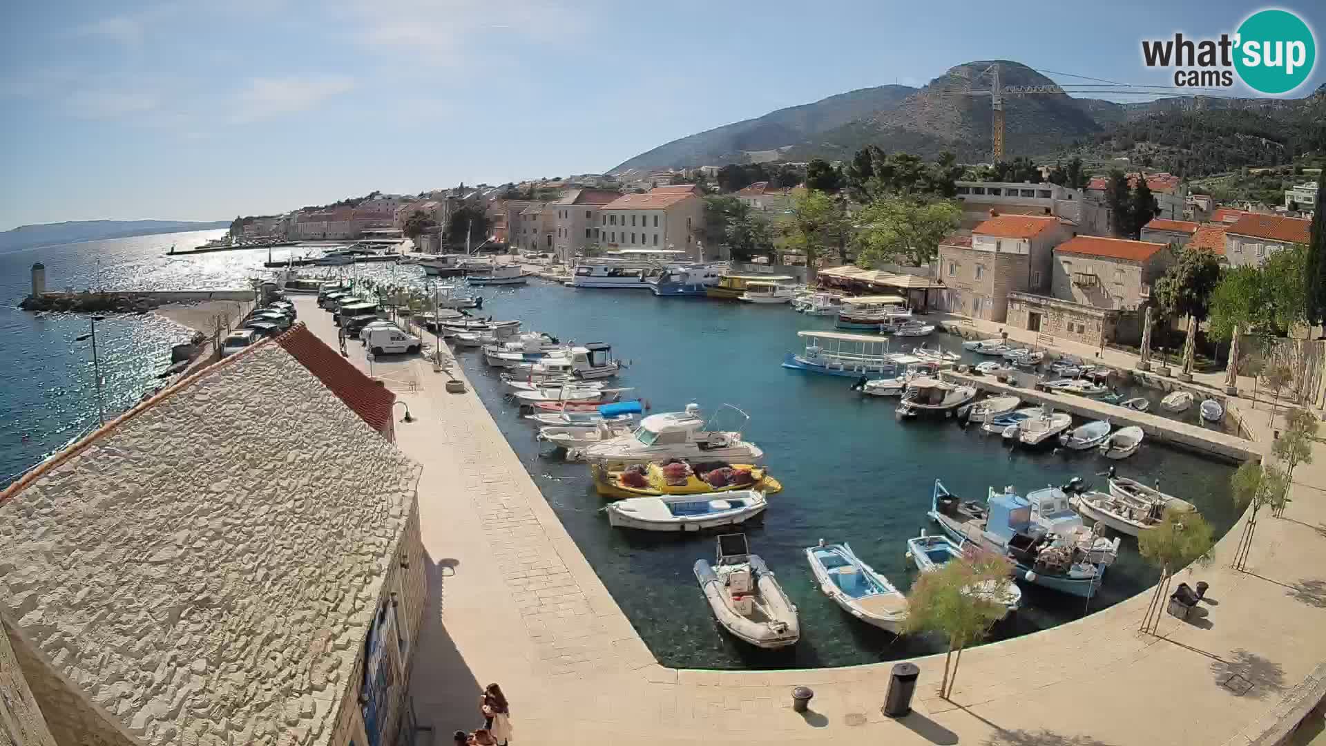 Webcam Bol Harbour – Live View of Bol Riva & Marina