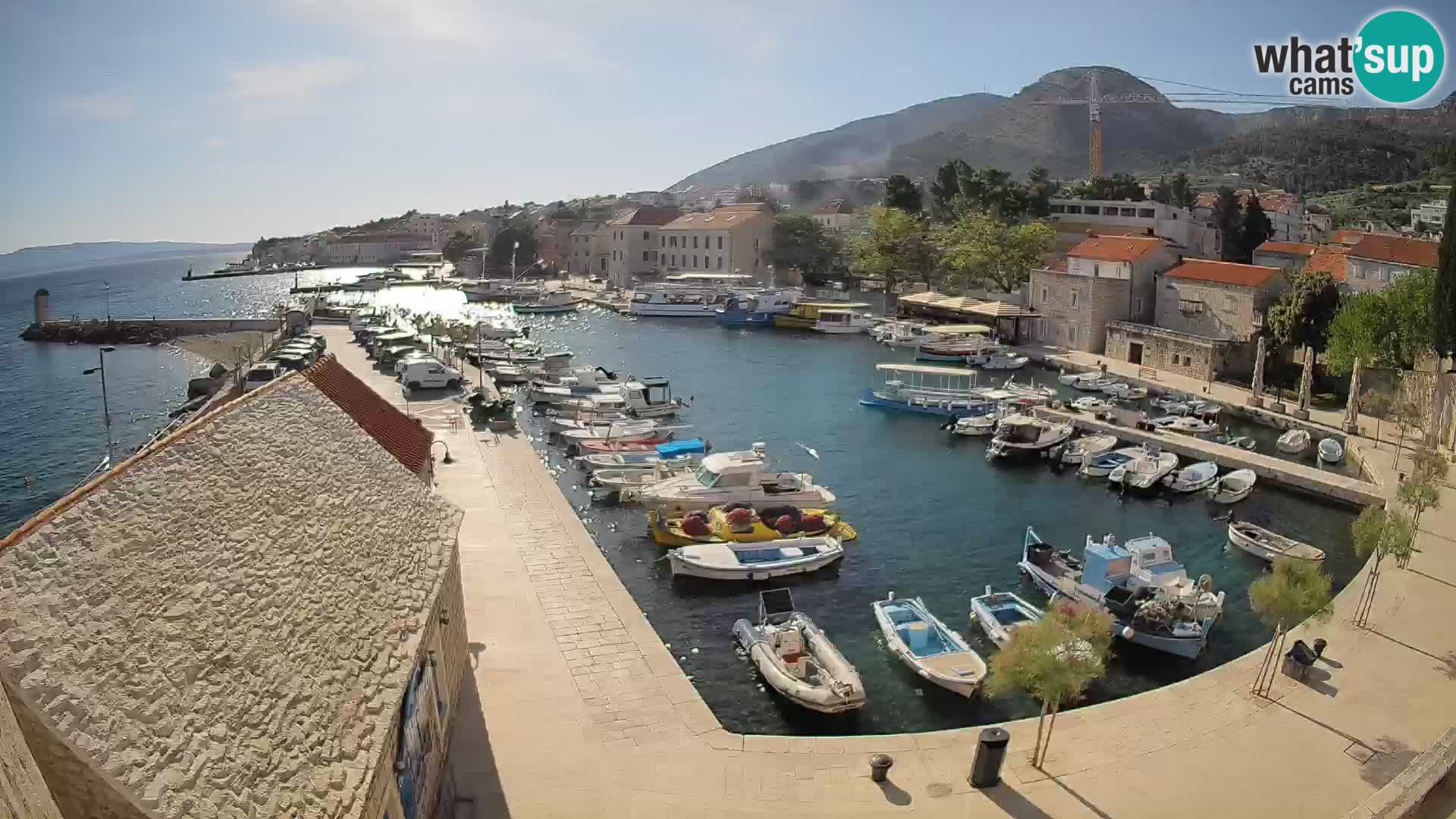 Webcam Bol Harbour – Live View of Bol Riva & Marina