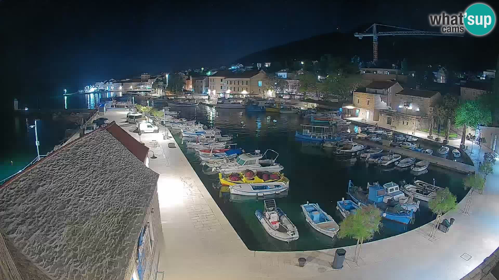 Webcam Bol Harbour – Live View of Bol Riva & Marina