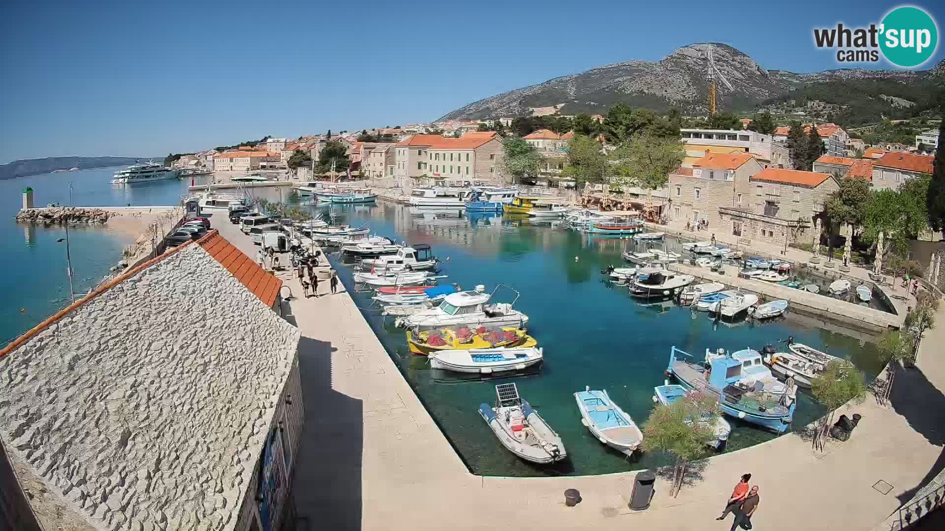 Webcam Bol Harbour – Live View of Bol Riva & Marina