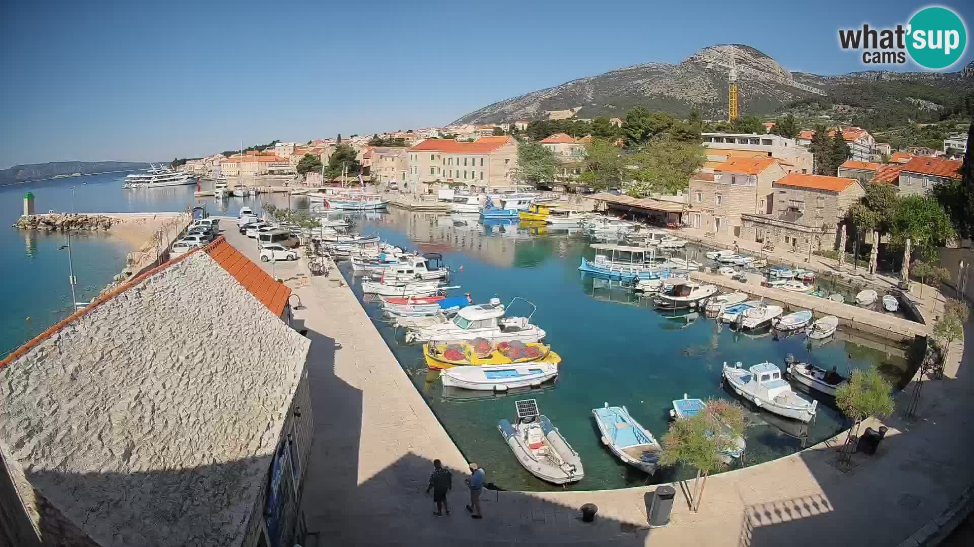 Webcam Bol Hafen – Liveblick auf Bol Riva & Marina