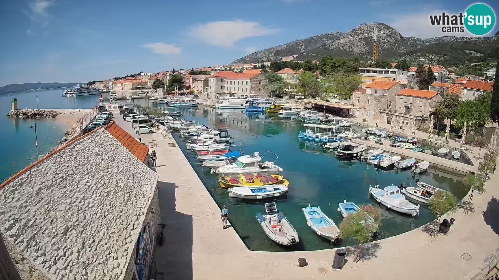 Webcam Bol Hafen – Liveblick auf Bol Riva & Marina
