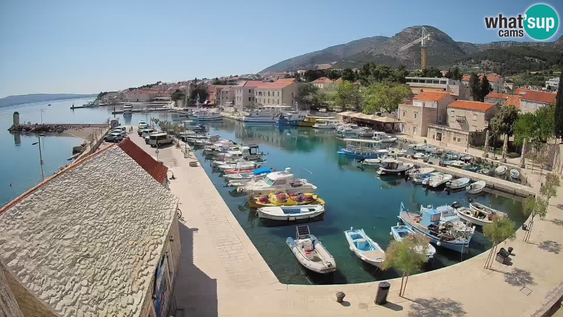 Webcam Bol Harbour – Live View of Bol Riva & Marina