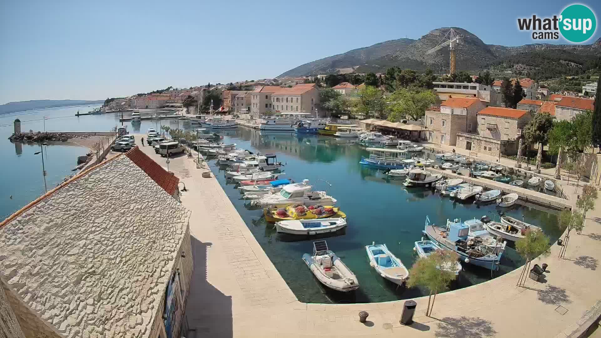 Webcam Bol Harbour – Live View of Bol Riva & Marina