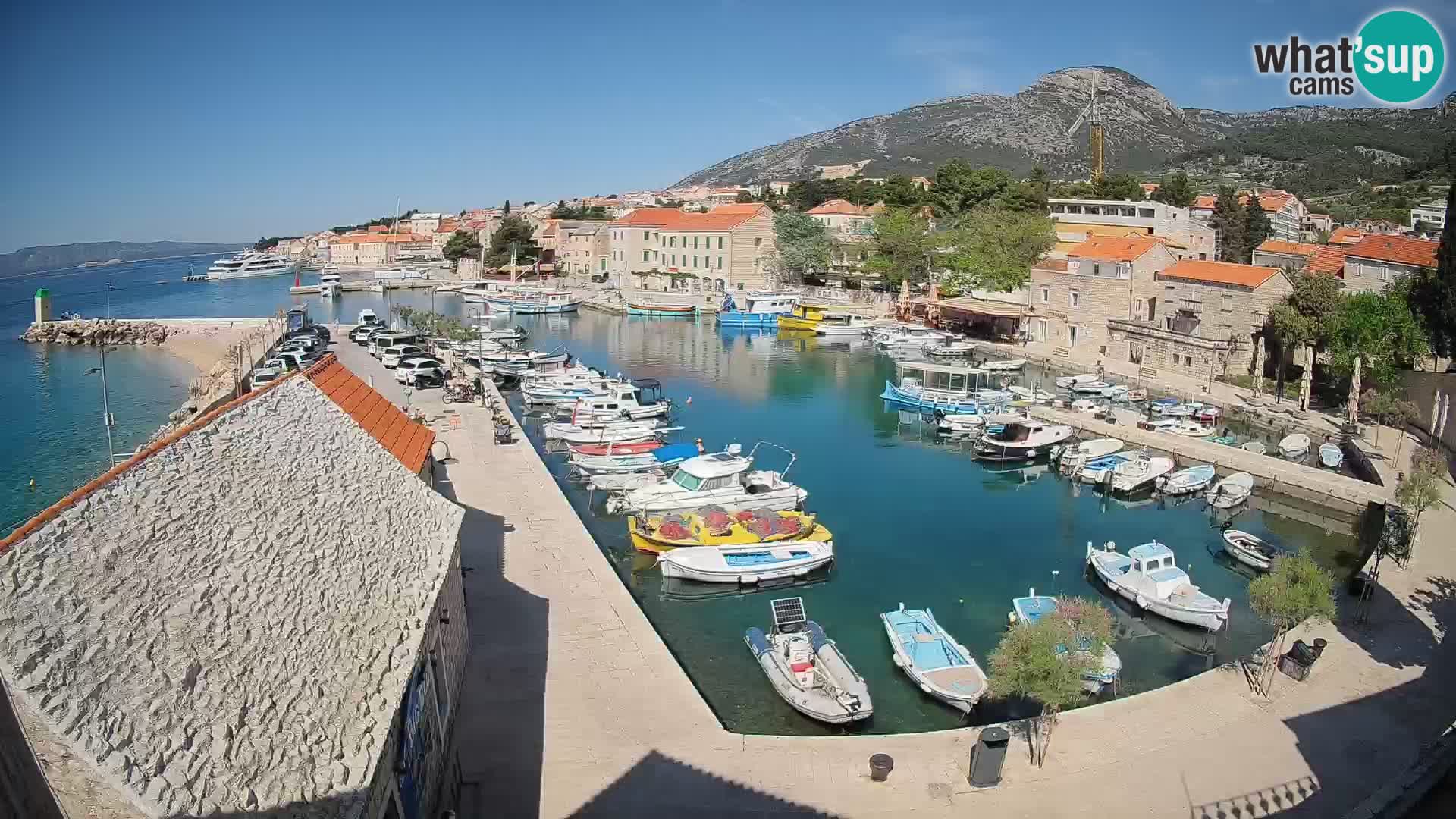 Webcam Bol Hafen – Liveblick auf Bol Riva & Marina