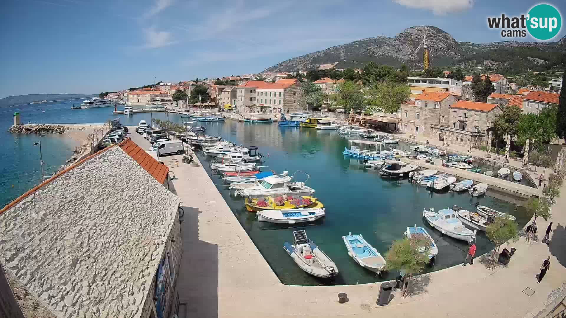Webcam Bol Harbour – Live View of Bol Riva & Marina