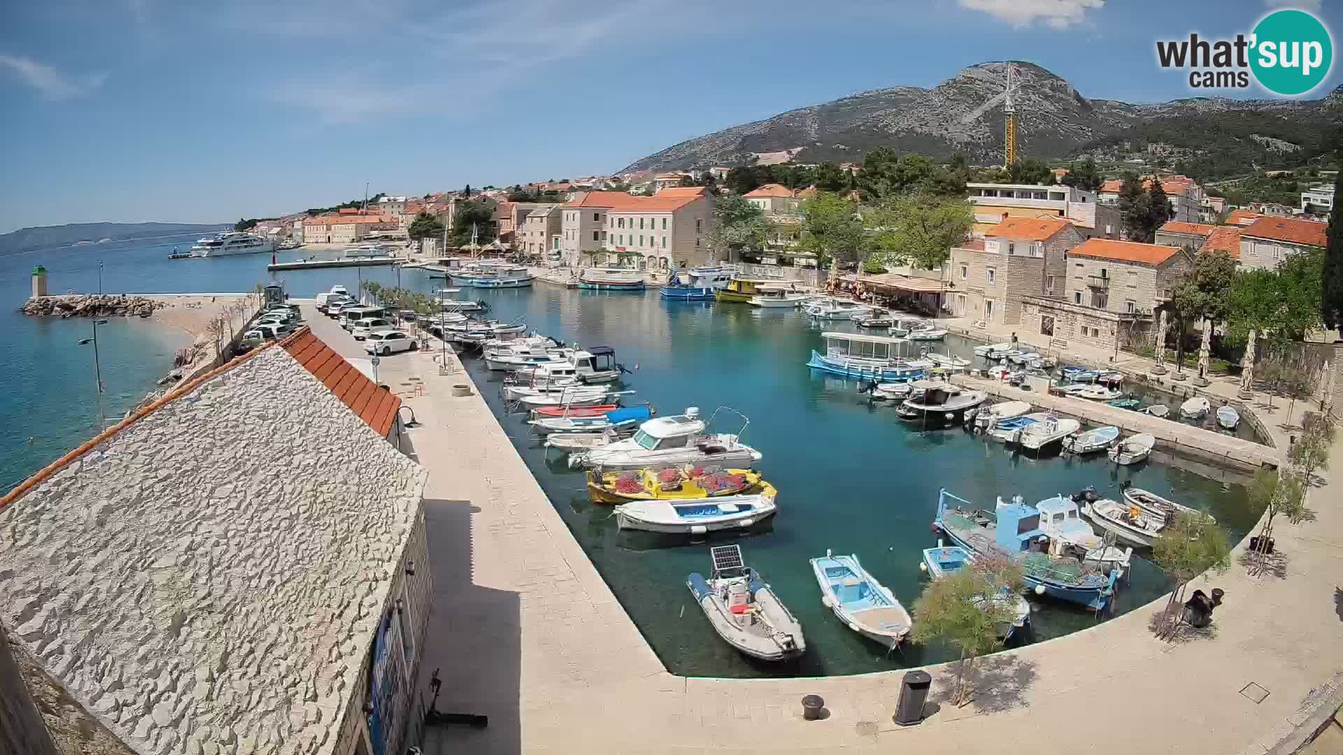 Webcam Bol Hafen – Liveblick auf Bol Riva & Marina