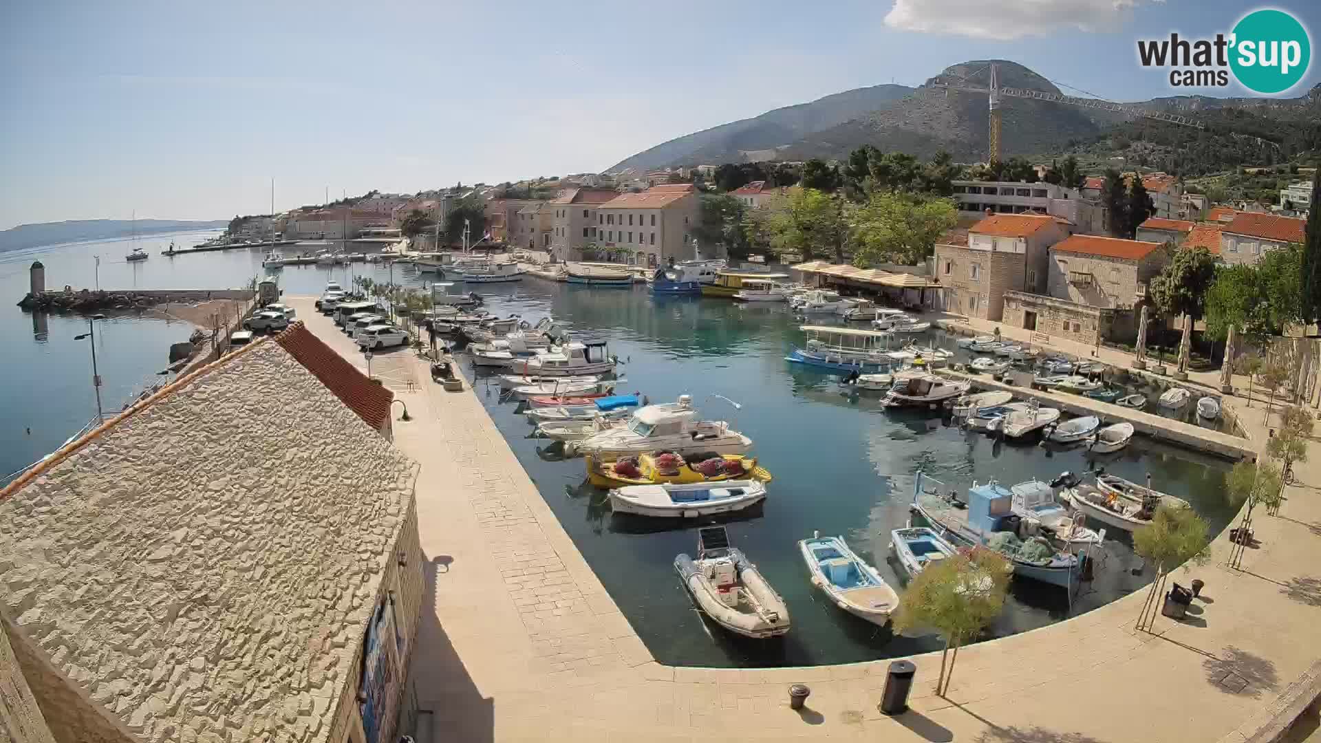 Webcam Bol Harbour – Live View of Bol Riva & Marina