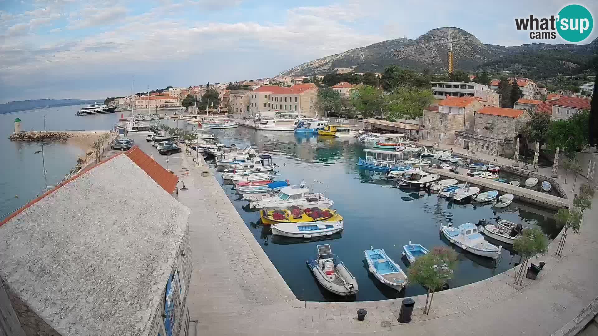 Webcam Bol Hafen – Liveblick auf Bol Riva & Marina