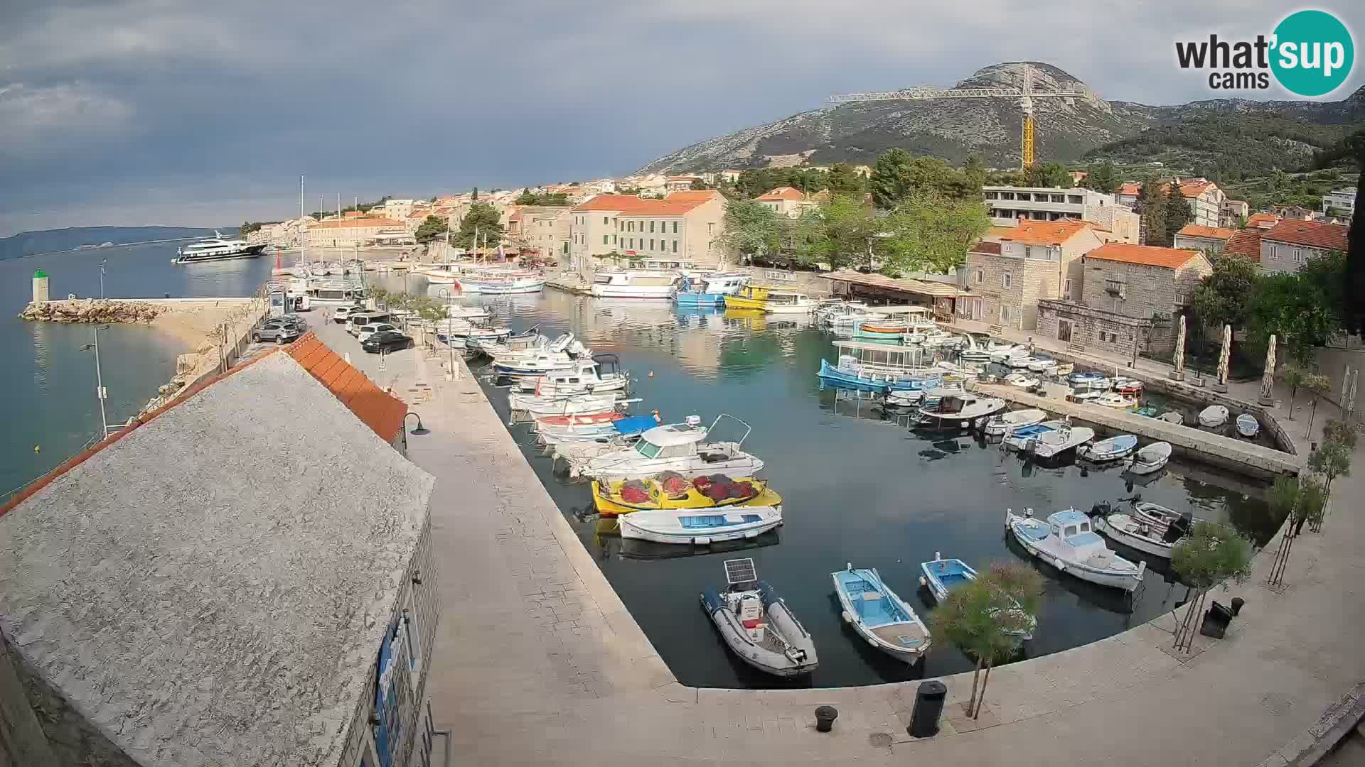 Webcam Bol Harbour – Live View of Bol Riva & Marina