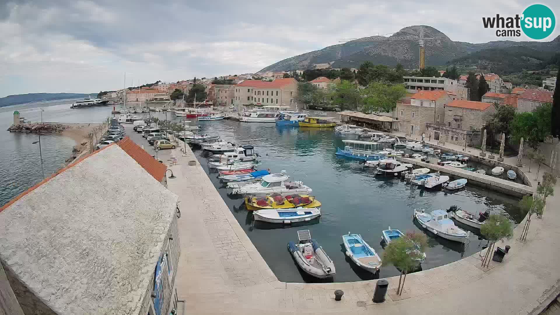 Webcam Bol Hafen – Liveblick auf Bol Riva & Marina