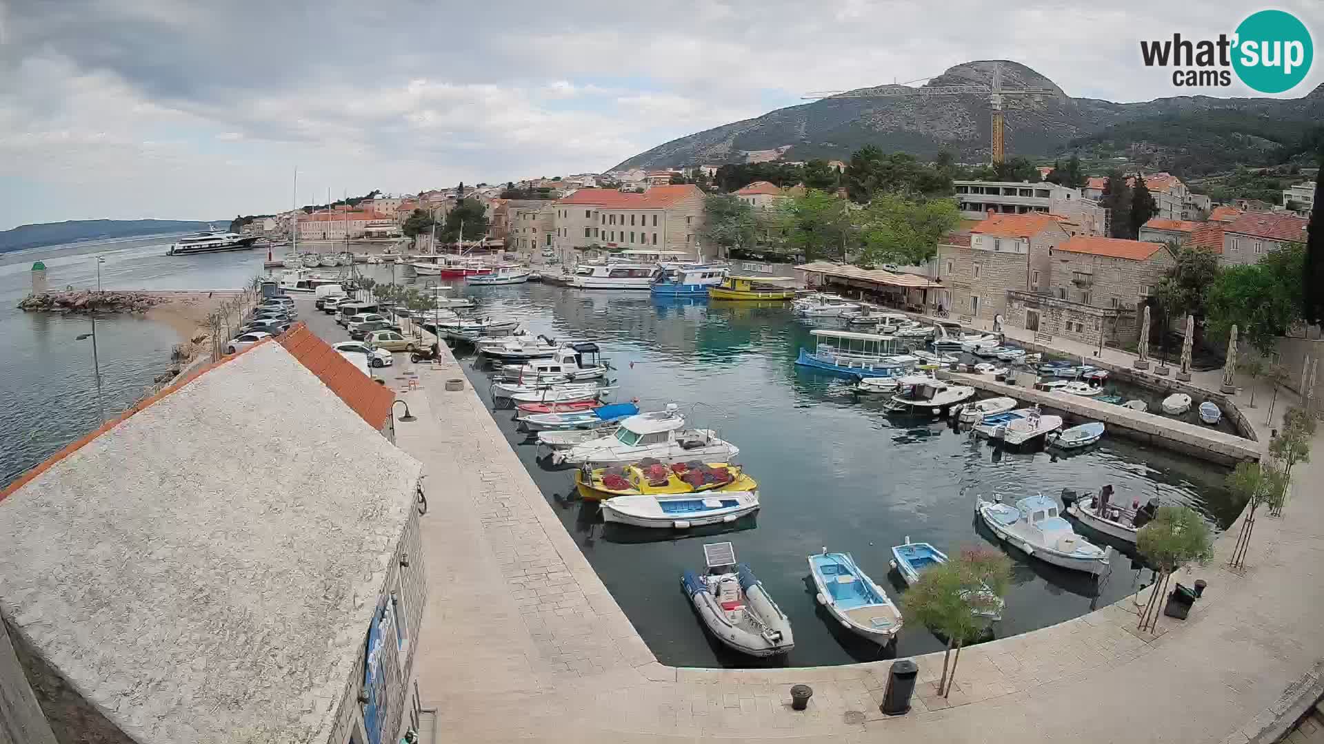 Webcam Bol Hafen – Liveblick auf Bol Riva & Marina