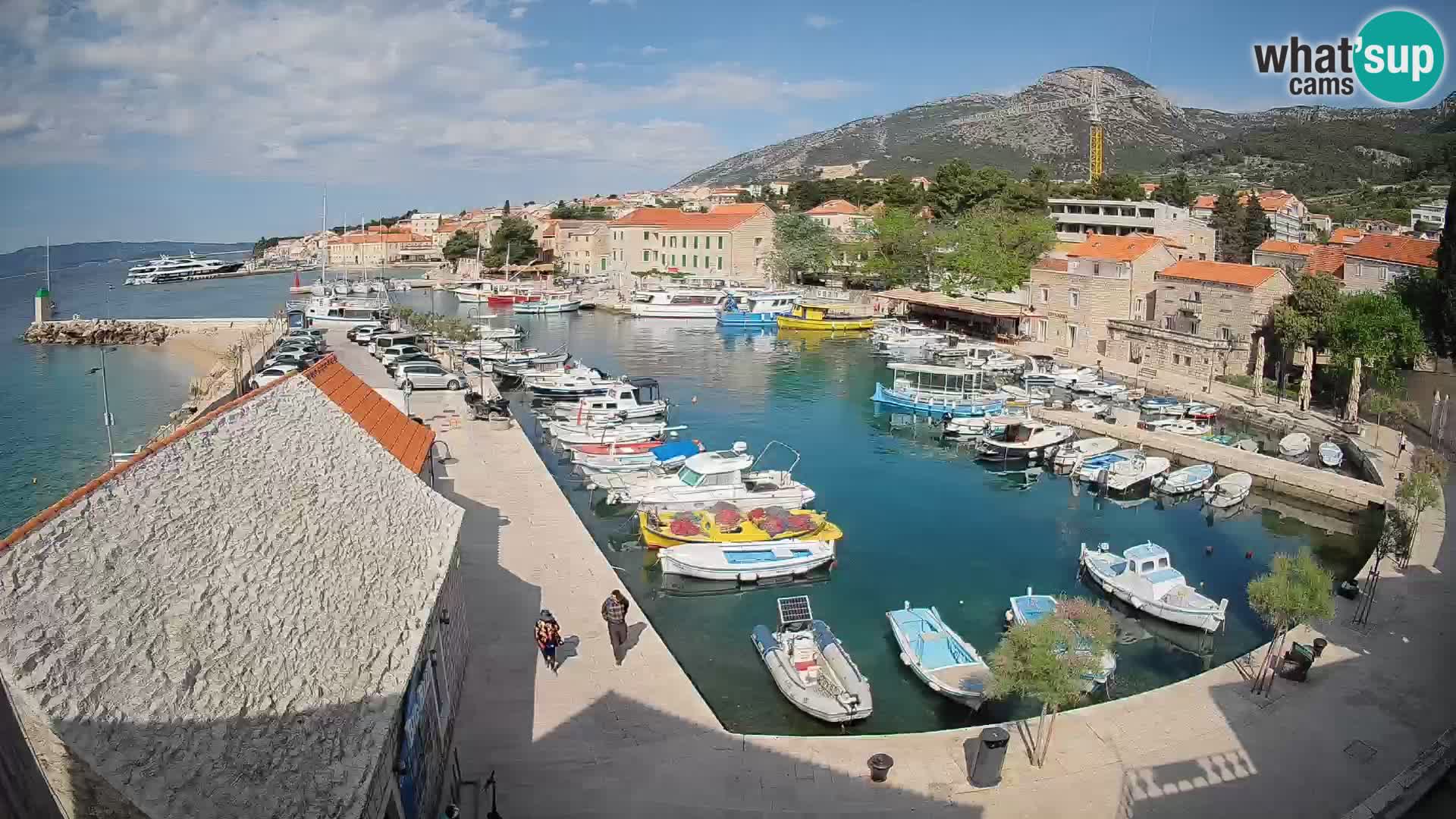 Webcam porto di Bol – Vista live sulla Riva e Marina