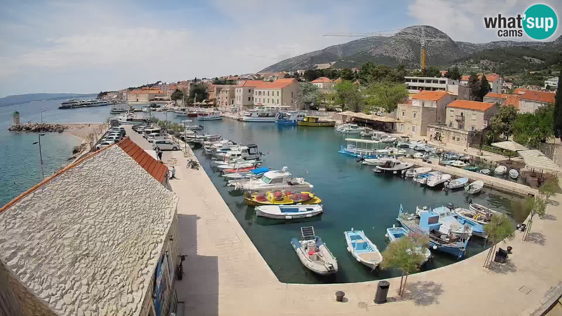 Webcam Bol Harbour – Live View of Bol Riva & Marina