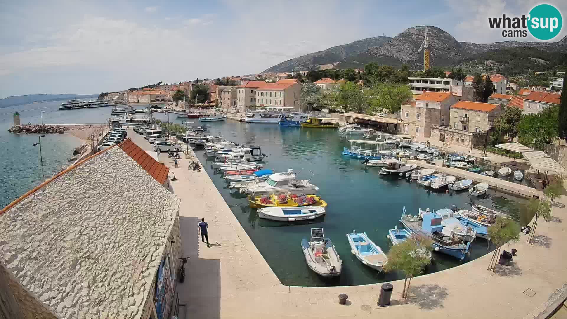 Webcam Bol Harbour – Live View of Bol Riva & Marina