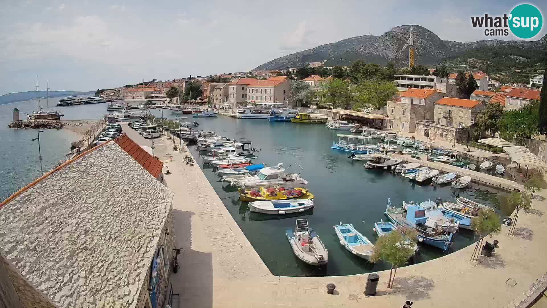 Webcam Bol Harbour – Live View of Bol Riva & Marina