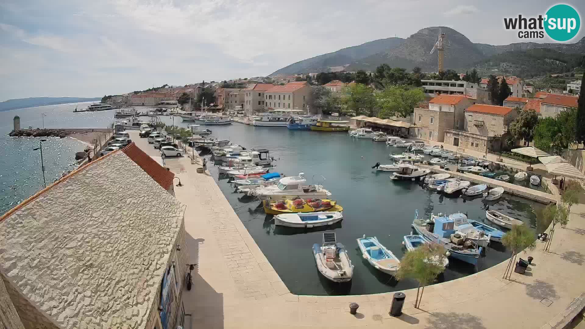Webcam Bol Hafen – Liveblick auf Bol Riva & Marina