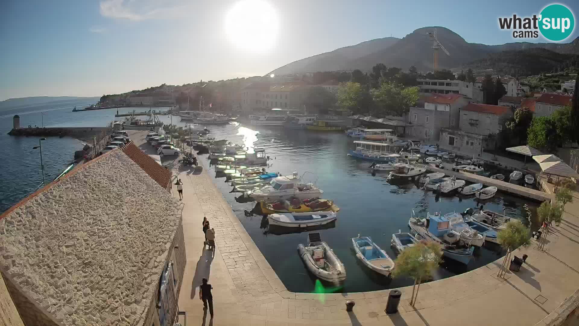 Webcam Bol Harbour – Live View of Bol Riva & Marina