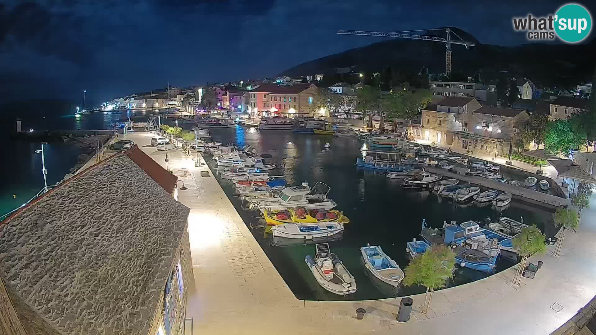 Webcam Bol Hafen – Liveblick auf Bol Riva & Marina
