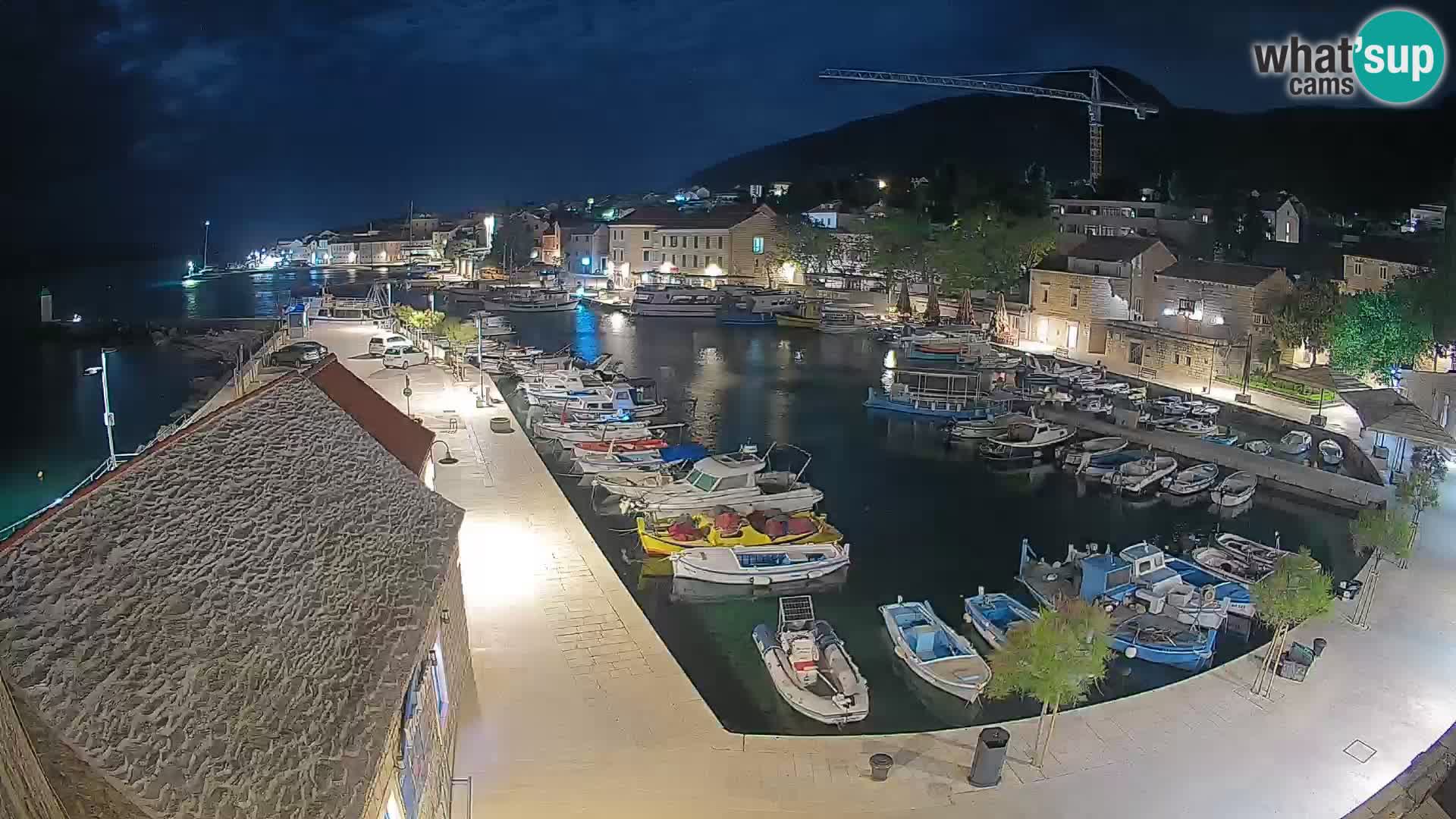 Webcam Bol Hafen – Liveblick auf Bol Riva & Marina