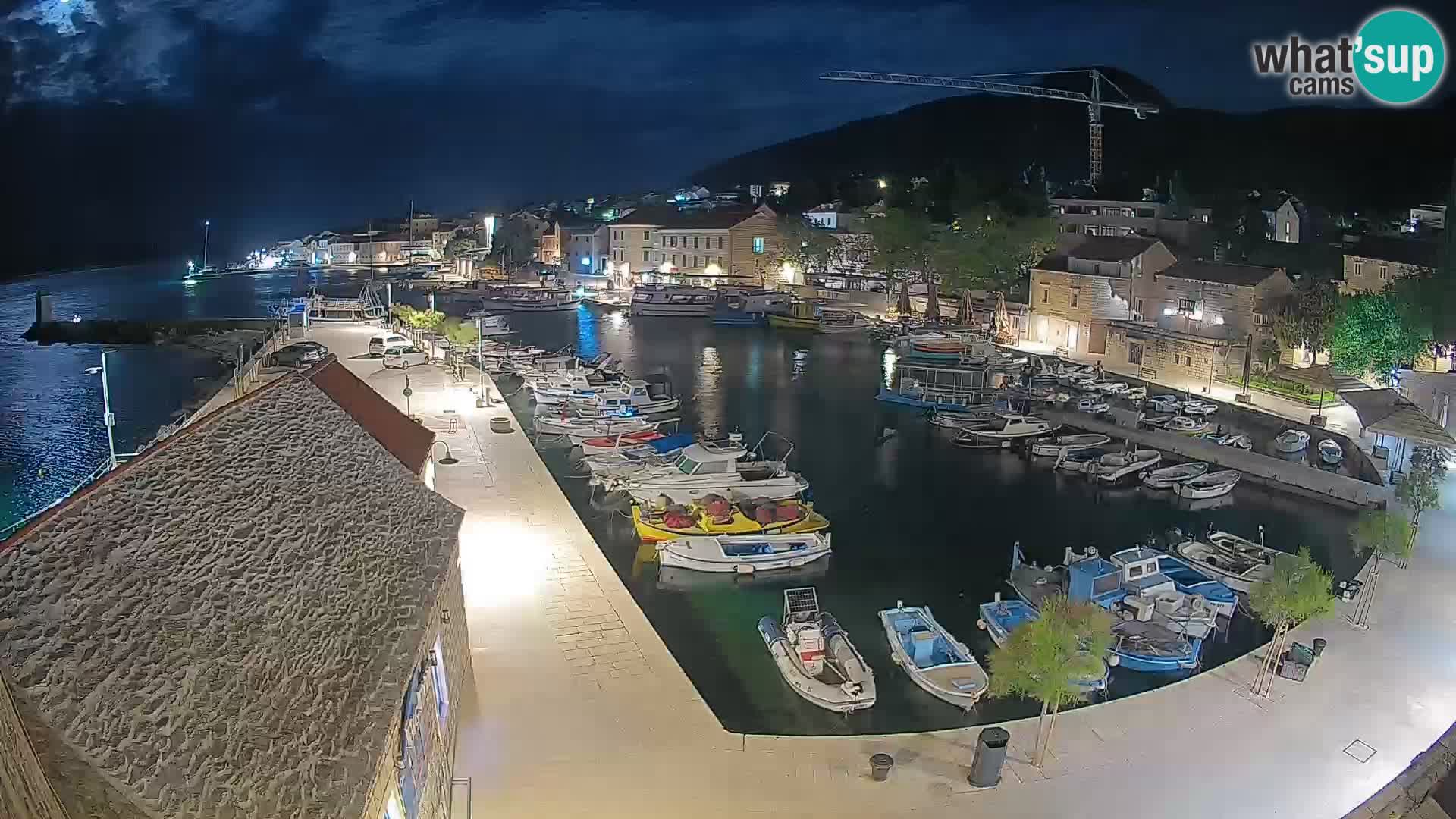 Webcam Bol Hafen – Liveblick auf Bol Riva & Marina