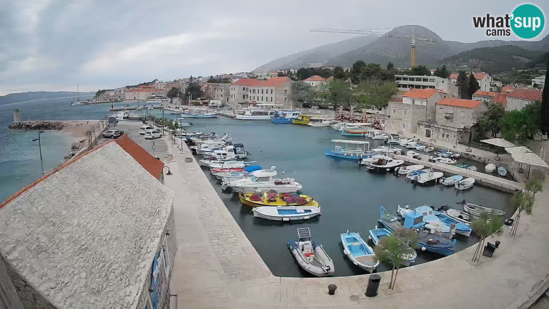 Webcam Bol Harbour – Live View of Bol Riva & Marina