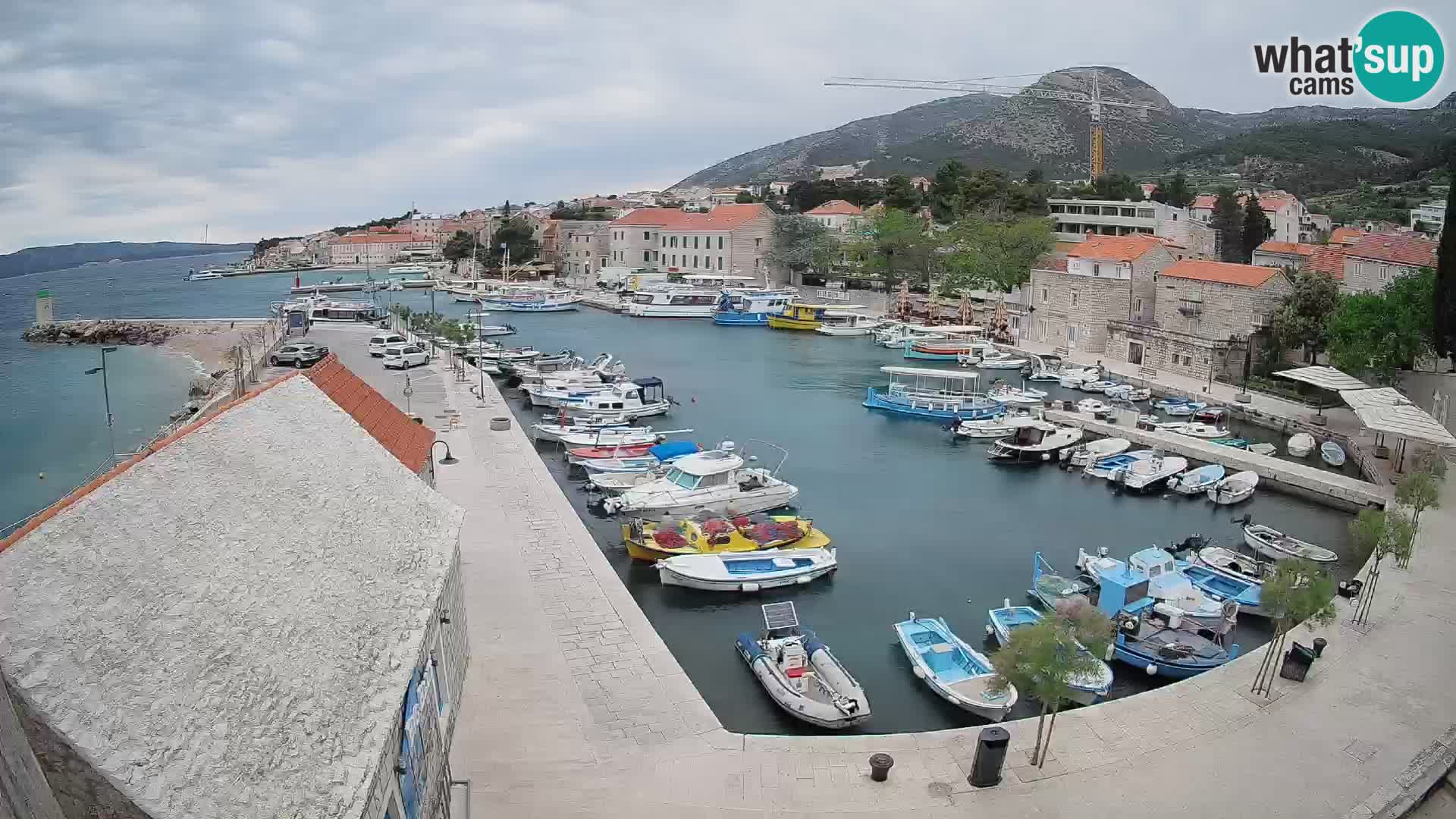 Webcam Bol Harbour – Live View of Bol Riva & Marina
