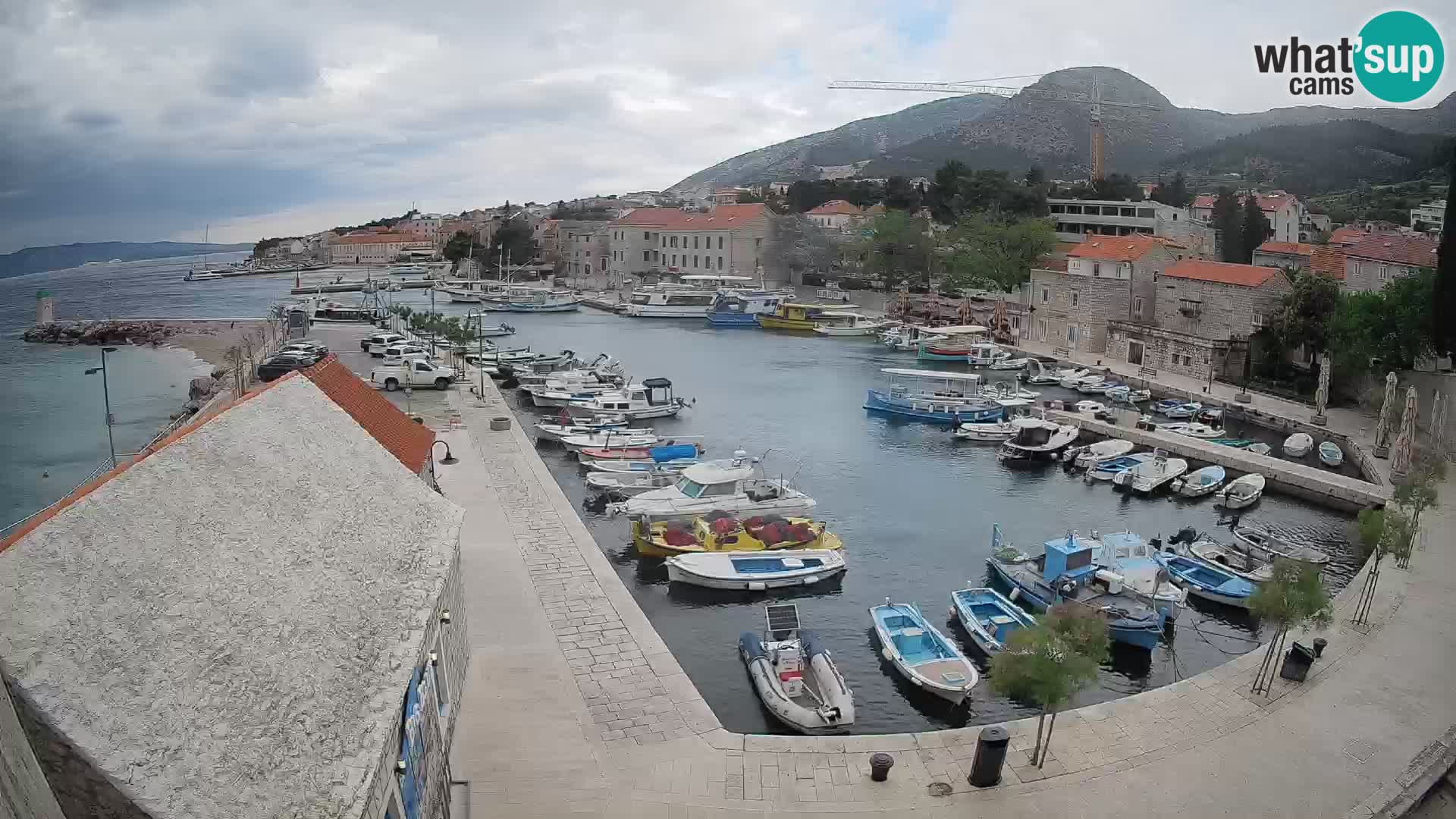 Webcam Bol Harbour – Live View of Bol Riva & Marina