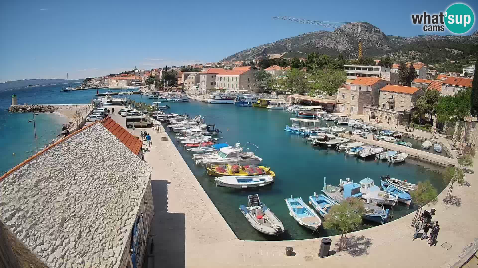 Webcam Bol Hafen – Liveblick auf Bol Riva & Marina
