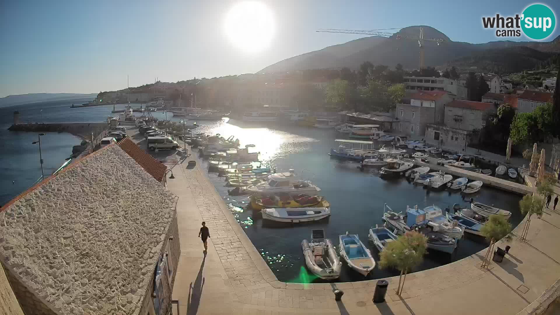 Webcam Bol Harbour – Live View of Bol Riva & Marina