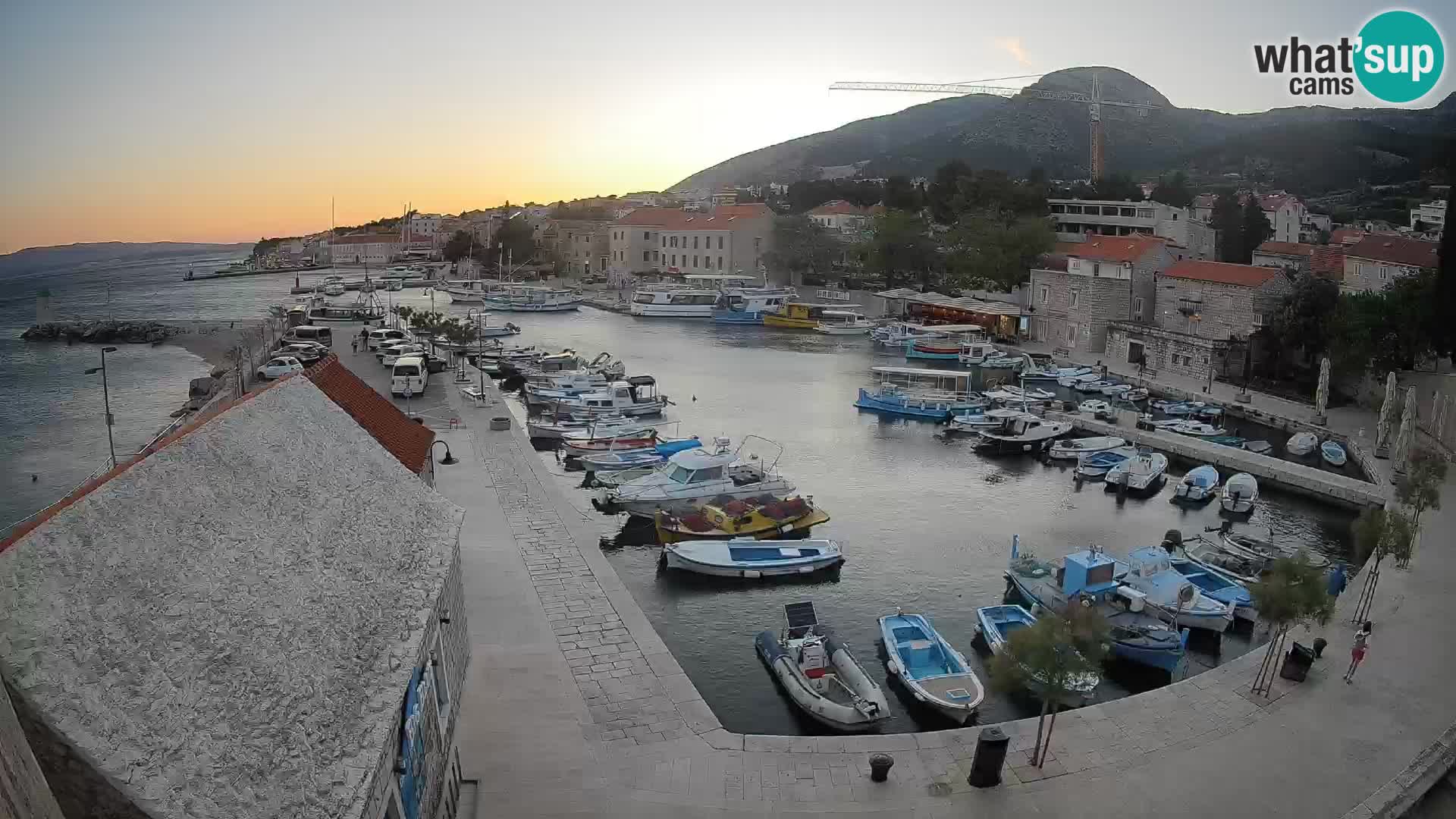 Webcam Bol Harbour – Live View of Bol Riva & Marina