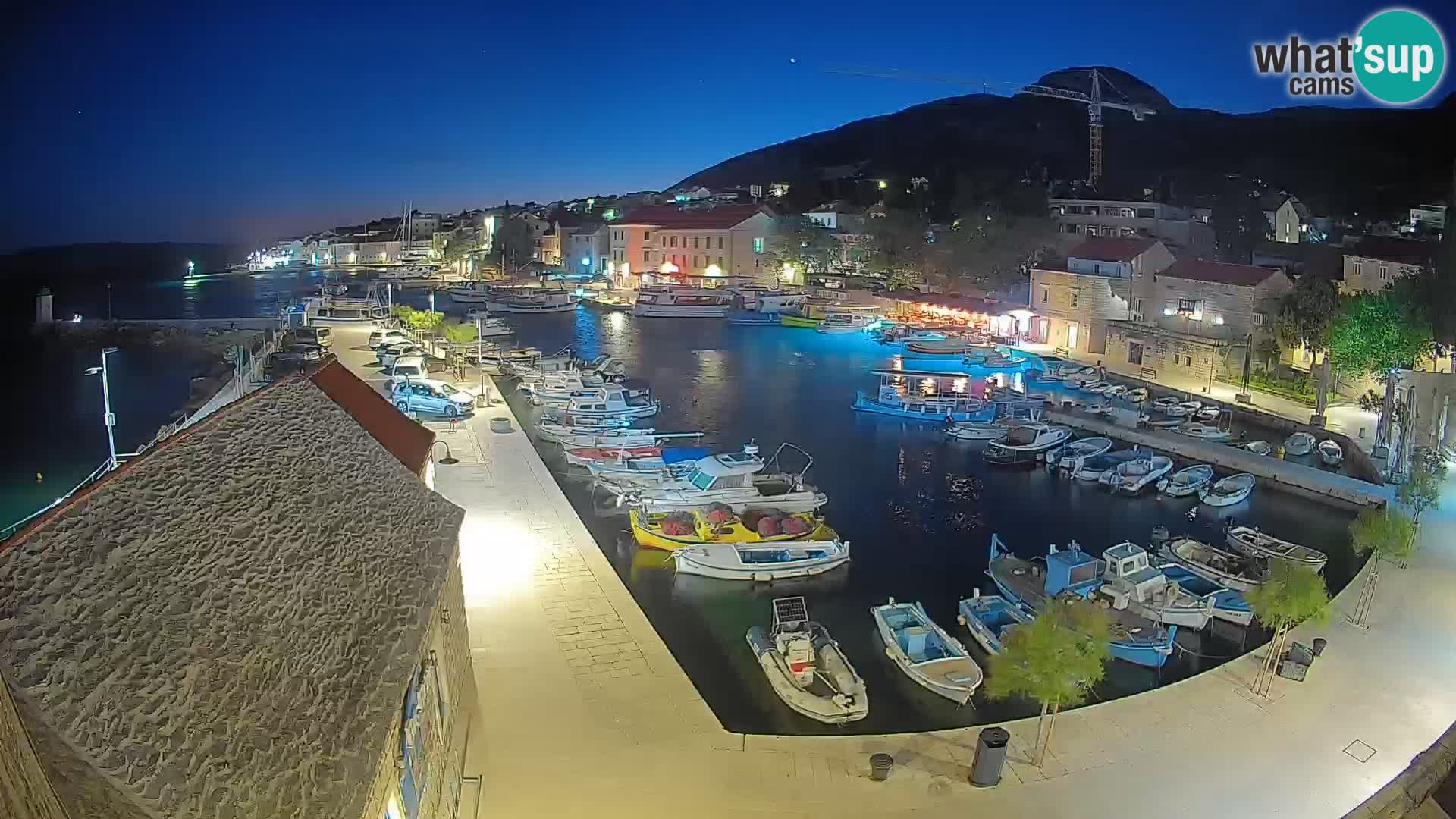 Webcam Bol Hafen – Liveblick auf Bol Riva & Marina