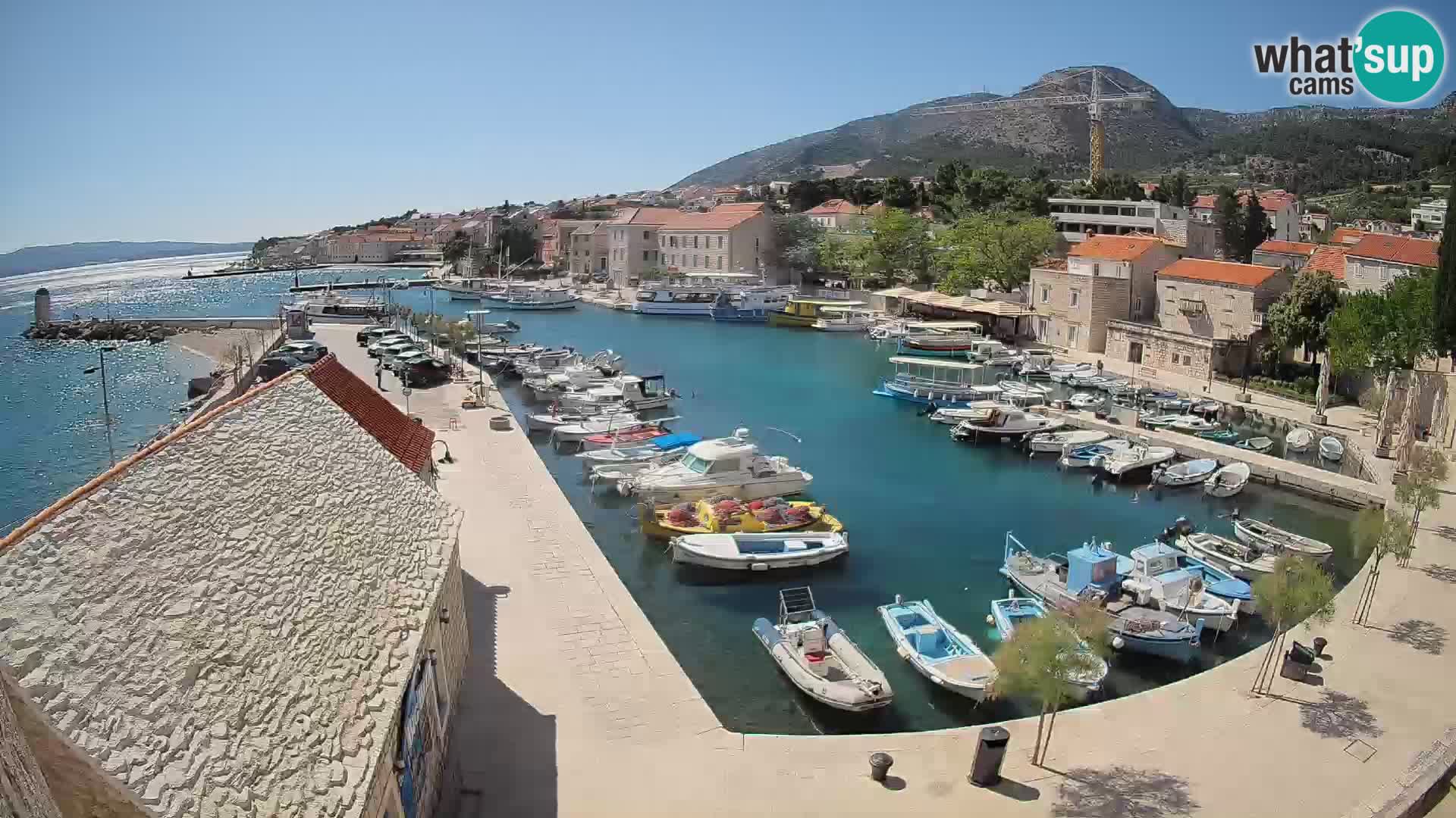 Webcam Bol Harbour – Live View of Bol Riva & Marina