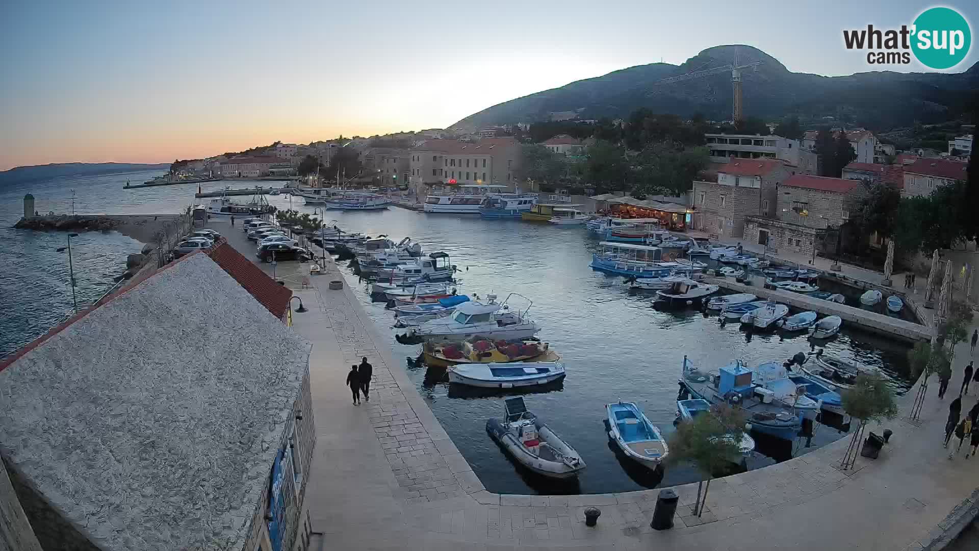 Webcam Bol Harbour – Live View of Bol Riva & Marina