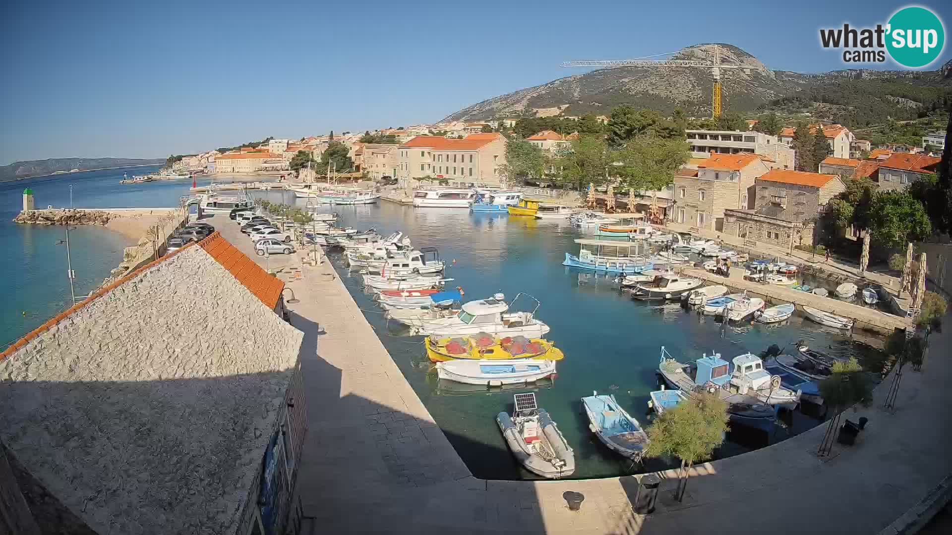 Webcam Bol Hafen – Liveblick auf Bol Riva & Marina
