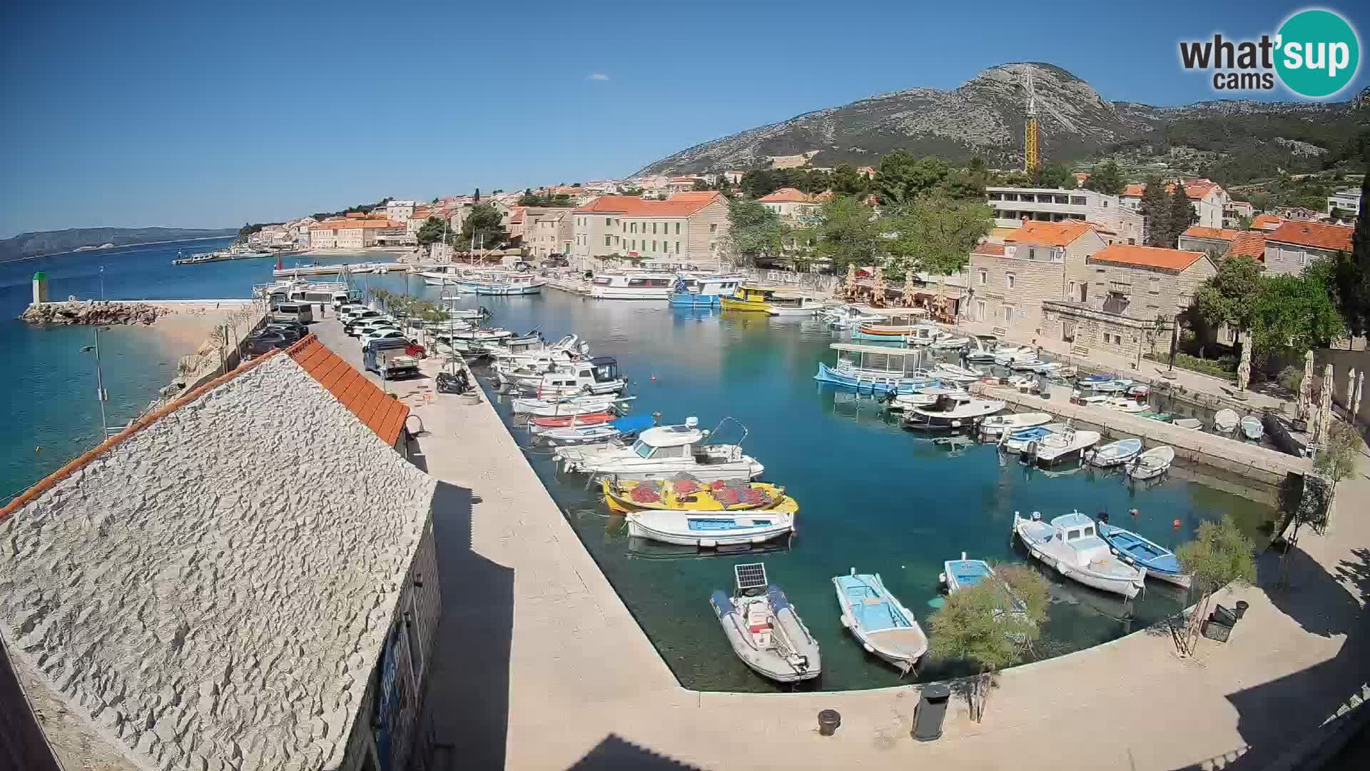 Webcam Bol Harbour – Live View of Bol Riva & Marina