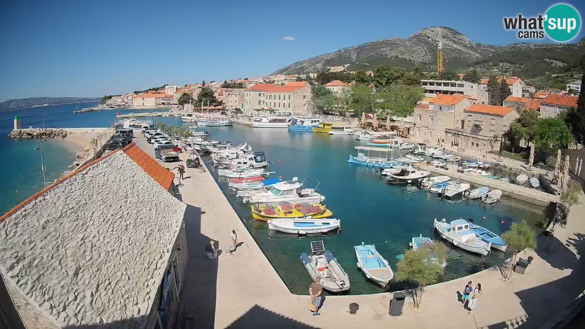 Webcam porto di Bol – Vista live sulla Riva e Marina