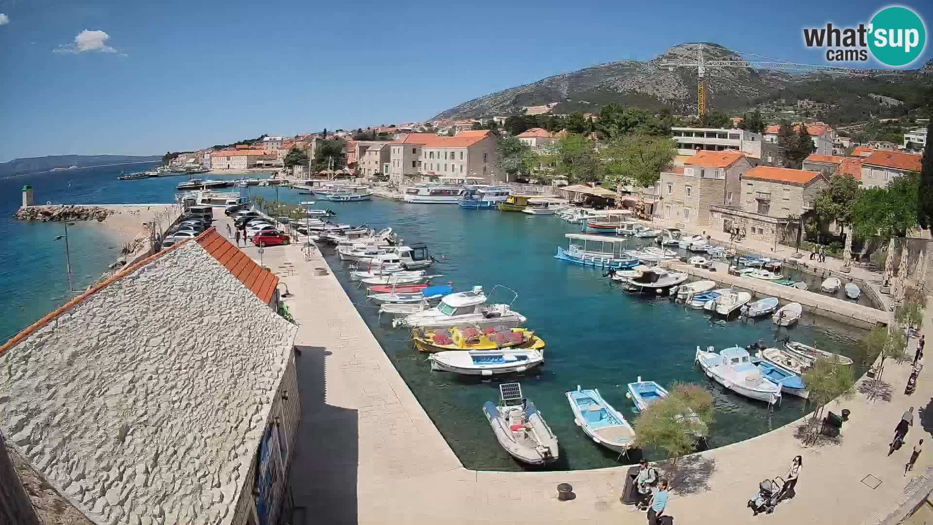 Webcam porto di Bol – Vista live sulla Riva e Marina