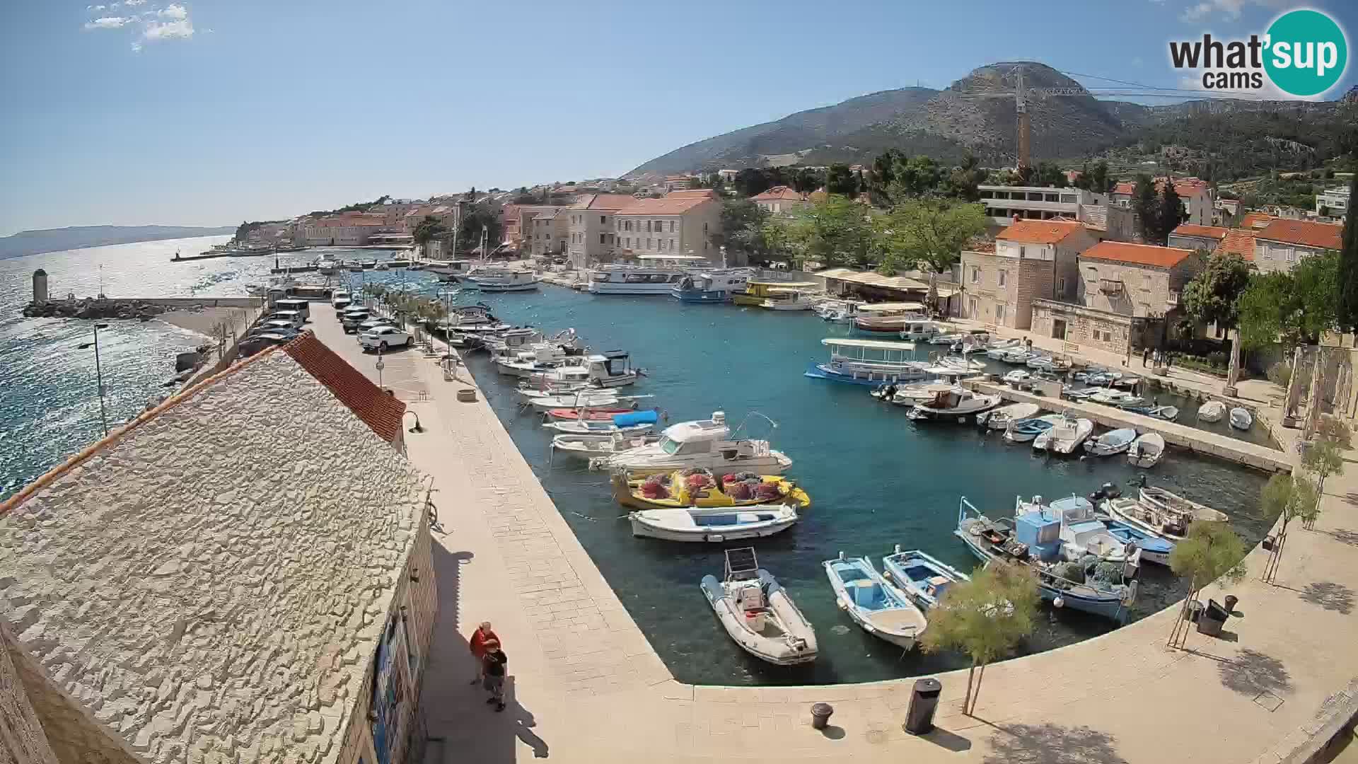 Webcam Bol Harbour – Live View of Bol Riva & Marina