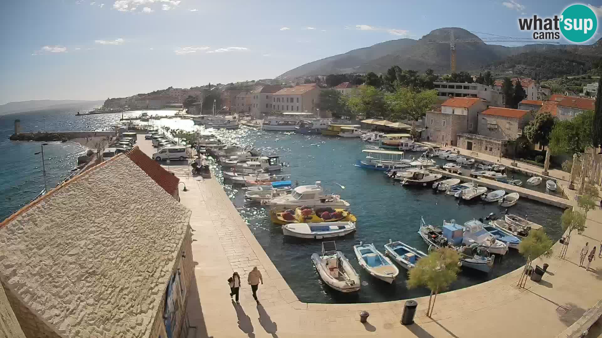 Webcam Bol Harbour – Live View of Bol Riva & Marina