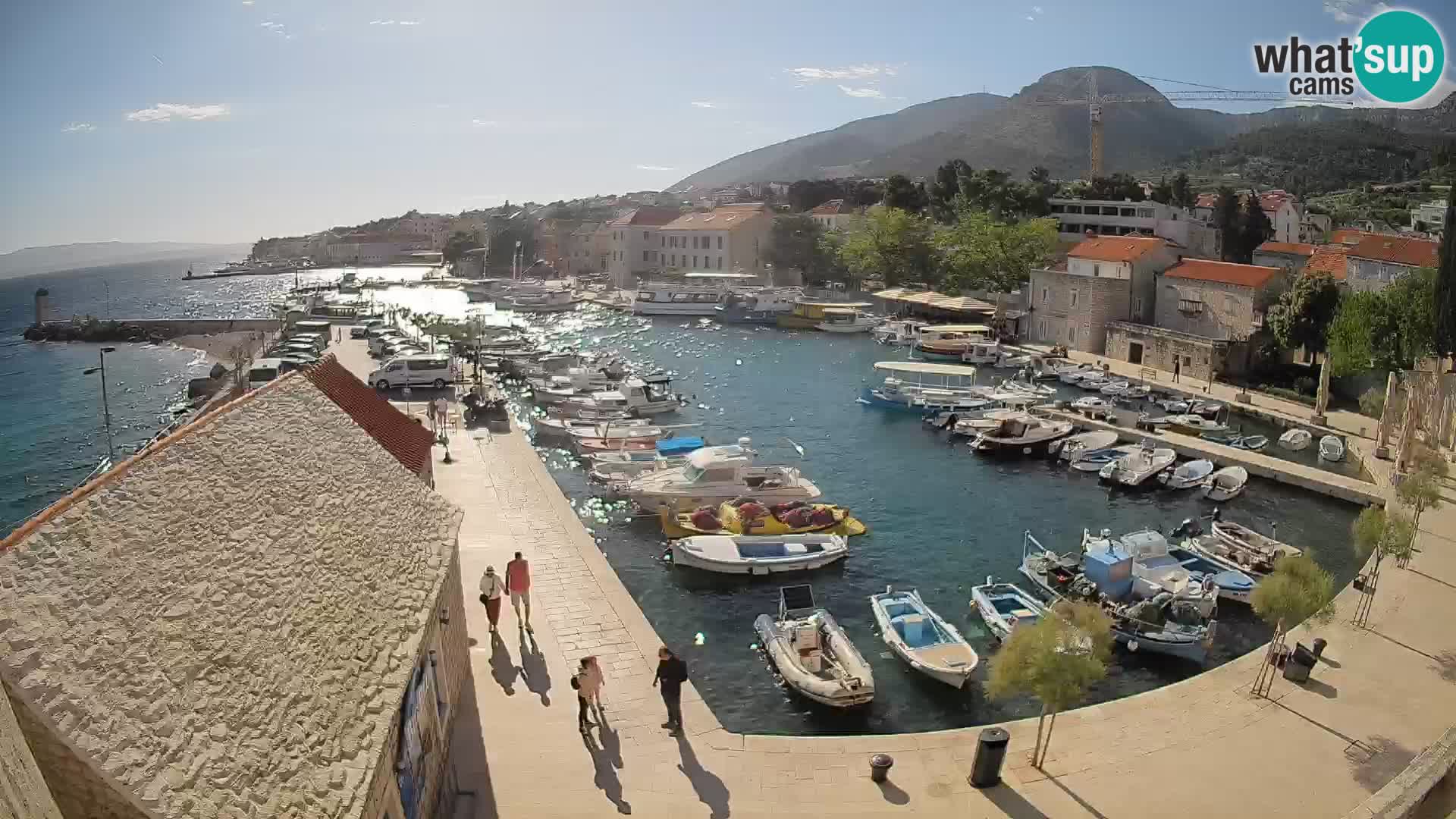 Webcam Bol Harbour – Live View of Bol Riva & Marina