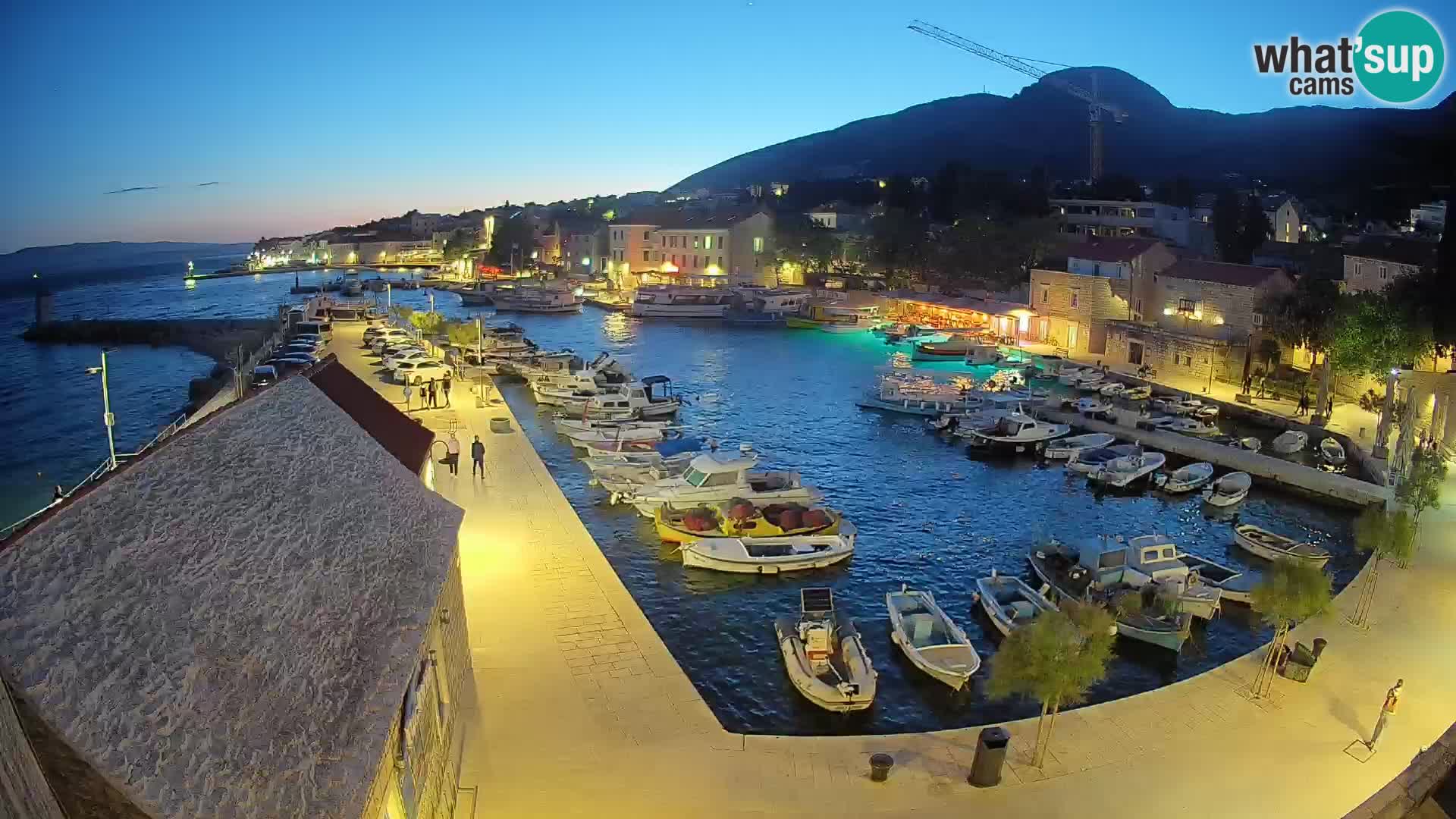 Webcam Bol Hafen – Liveblick auf Bol Riva & Marina
