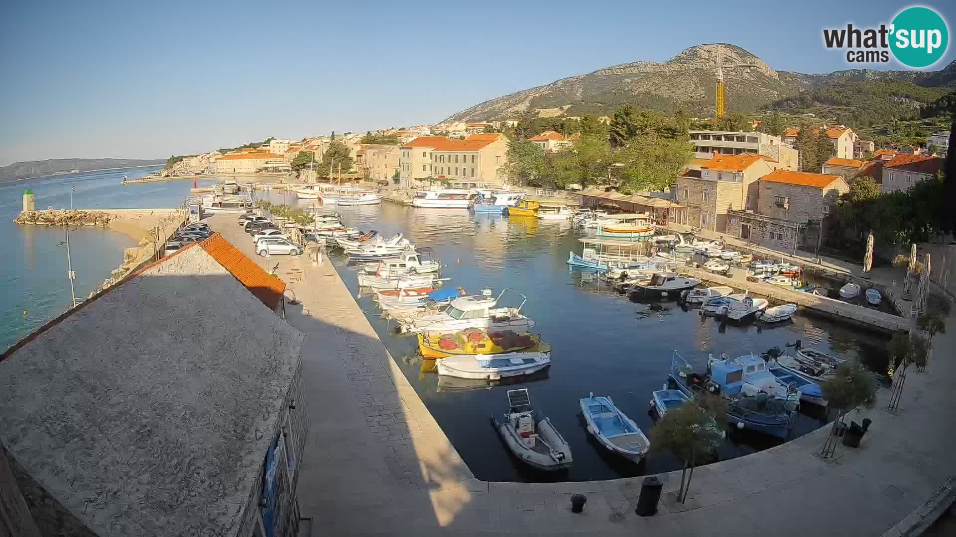 Webcam Bol Harbour – Live View of Bol Riva & Marina