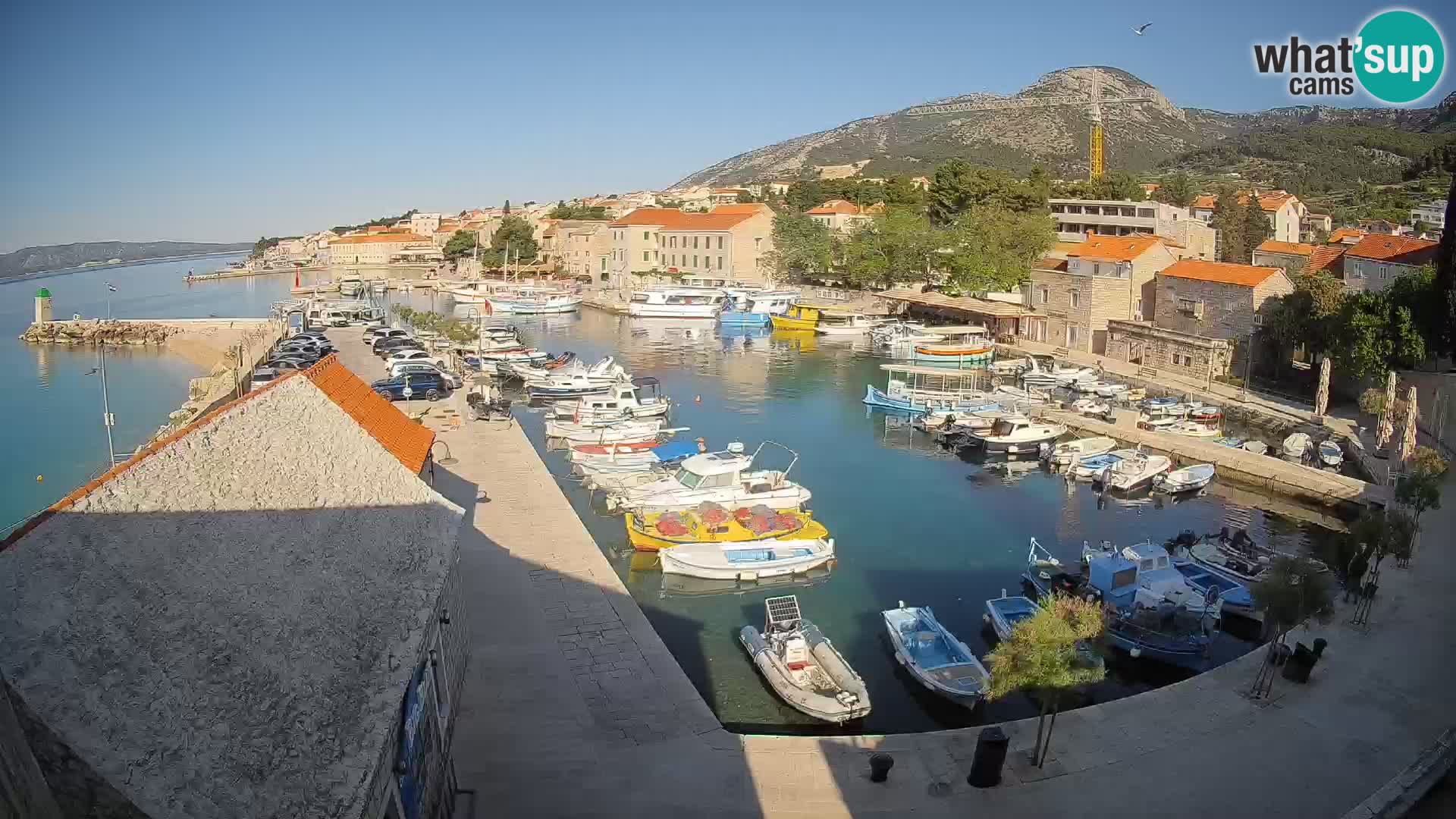 Webcam Bol Harbour – Live View of Bol Riva & Marina