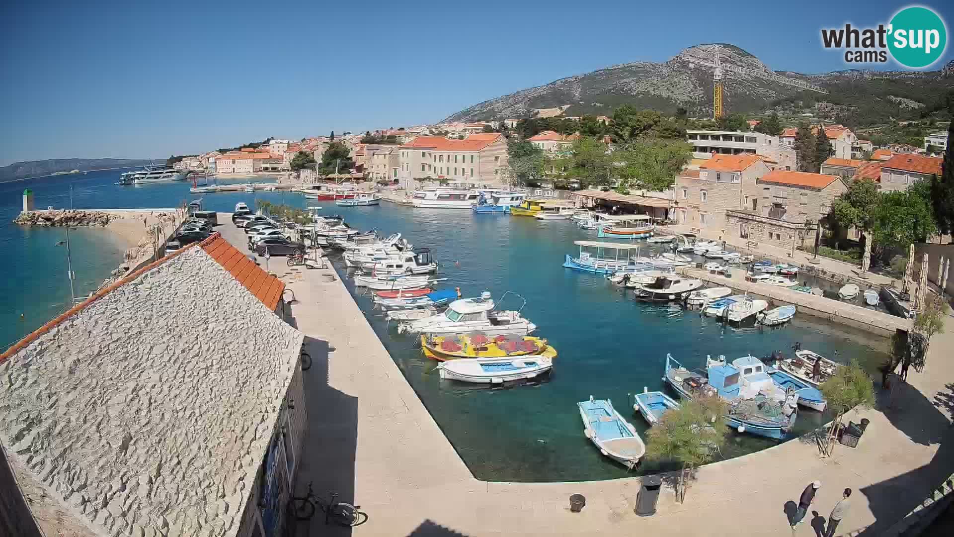 Webcam Bol Hafen – Liveblick auf Bol Riva & Marina